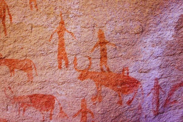 Peintures rupestres Garet El Djenoun - Rando chameliere Tamanrasset - Point-Afrique Voyages