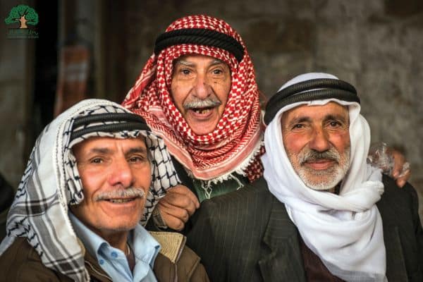 Portraits 3 hommes keffieh Palestine - Itinérance et rencontres en Palestine - Point-Afrique Voyages